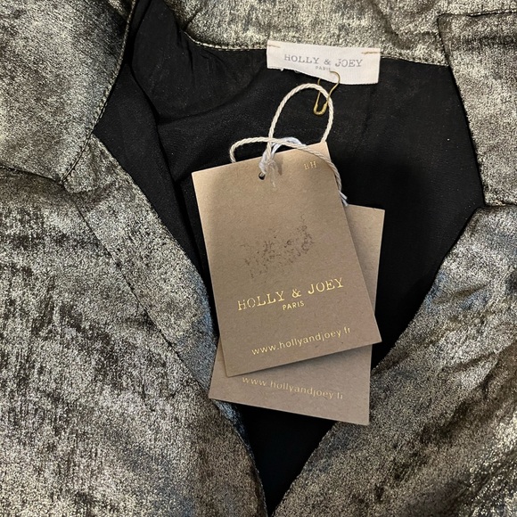 📍💛 HOLLY & JOEY GOLD & BLACK SHIMMER BLOUSE – ONE SIZE (NEW) - Picture 2 of 12